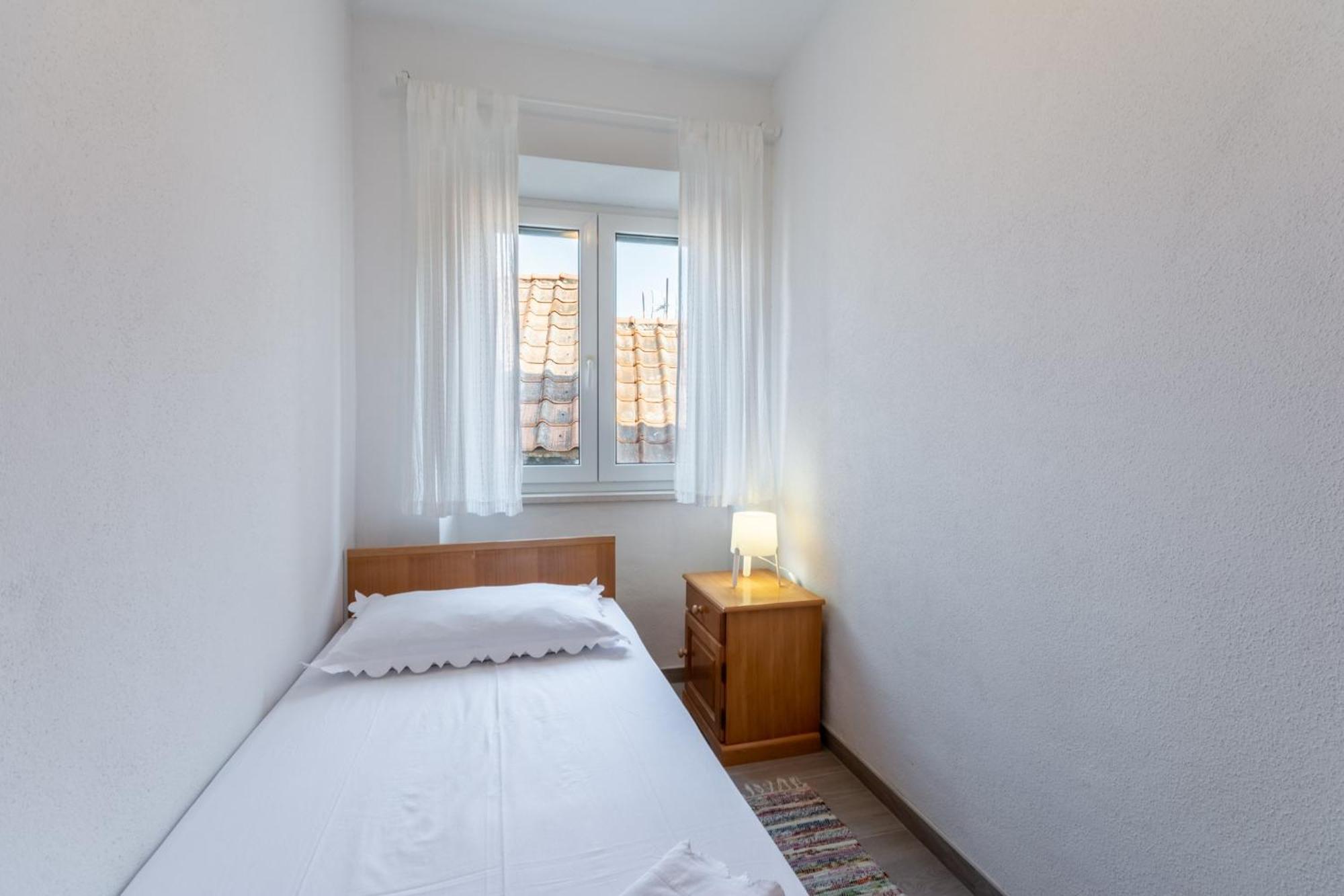 Apartments Sonja Pucisca Habitación foto